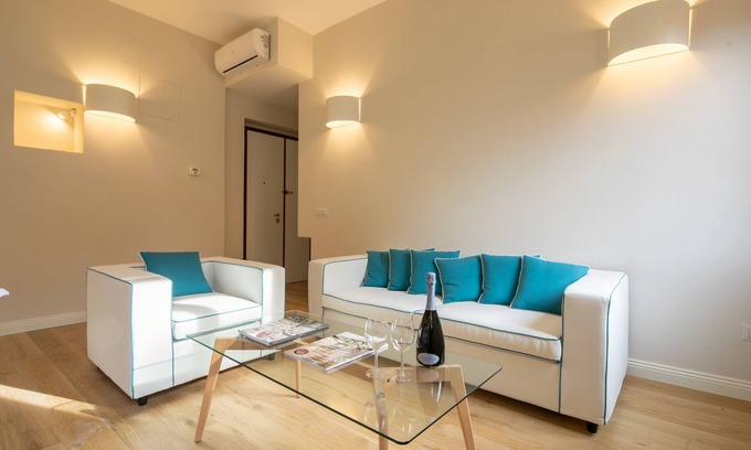 Oltrarno Apartamento | Ponte Vecchio White by Mmega