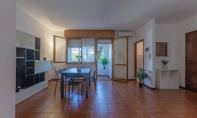Pontelagoscuro Apartamento | Pontelagoscuro Huge & Residential Apartment