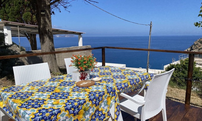 Le Forna Apartamento | Ponzamania Bellavista Apartment
