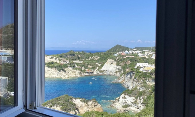 Le Forna Apartamento | Ponzamania Blue Rose Apartment