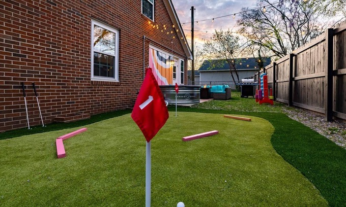 Evans Casa | Pool | 2 King Beds | Golf | Games | RV Parking