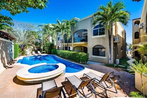 Playa Langosta Apartamento | Pool & Ac Close To Beach With Free Bikes!