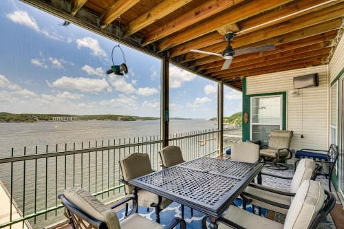 Lakeland Apartamento | Pool Access at Waterfront Lake Ozarks Rental!