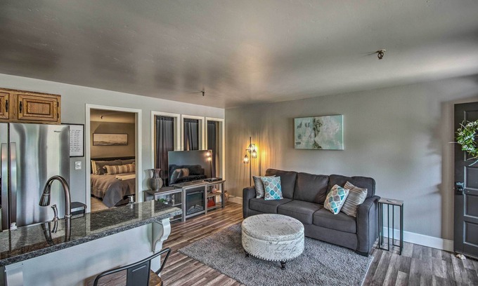 Afton Condominio | Pool Access: Condo w/ Patio in Afton