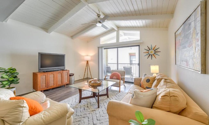 Sunrise Vista Chino Apartamento | Pool Access Pet-Friendly Palm Springs Condo