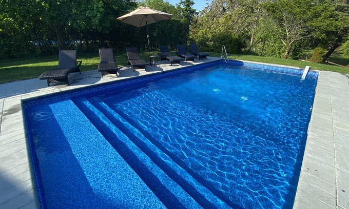 Culloden Shores Casa | Pool, Beach and Hot Tub...what else do you need for the best summer ever?!