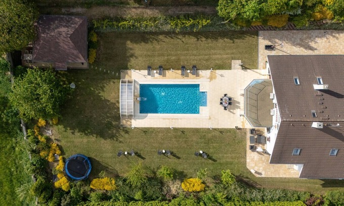 Probostov Casa | Pool cottage retreat near Prague