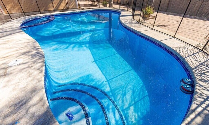 North Valley Apartamento | Pool, Game Room, Pet Friendly, Patio