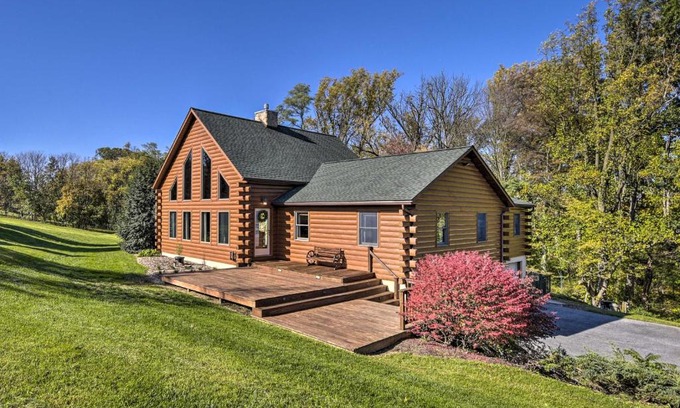 Mount Joy Casa | Pool, Games and Sauna Mount Joy Countryside Cabin