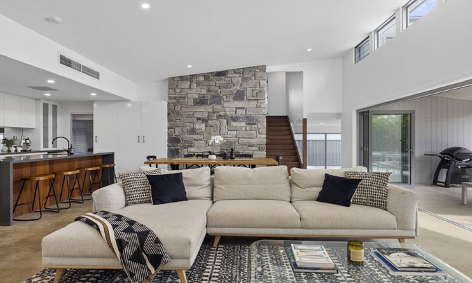 Sawtell Casa | Pool, Gas Fireplace, BBQ, Walk to Beach and Cafes