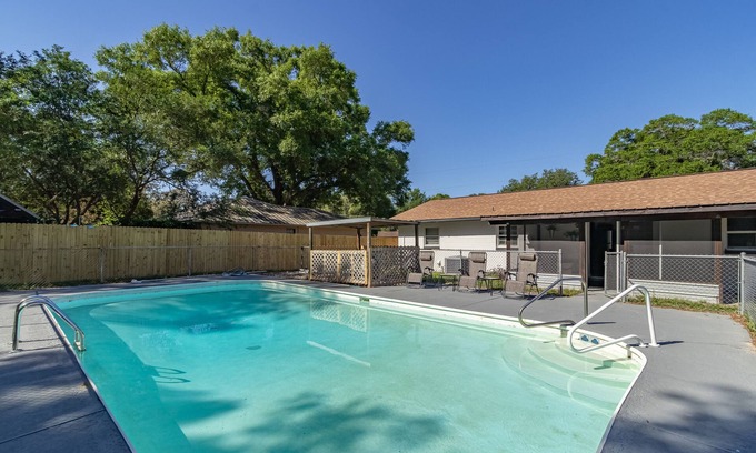 Ocala Casa | Pool Home in Ocala -Casa Oasis