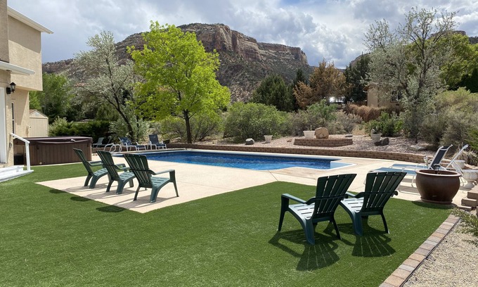 Redlands Casa | Pool, Hot Tub, Views and close to everything you want