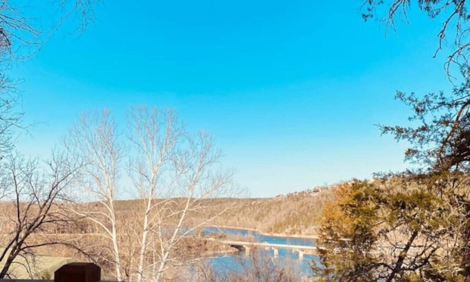 Holiday Island Casa | Pool+Lakeview+Wifi@The Big Chill on Table Rock Lake