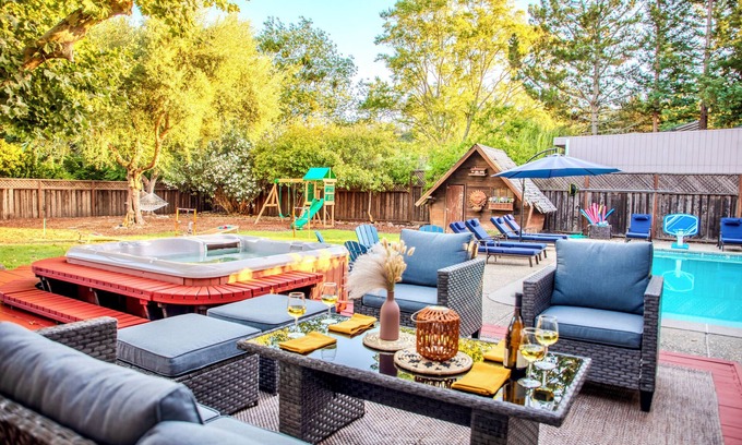 Kenwood Casa | Pool Paradise in Wine Country!