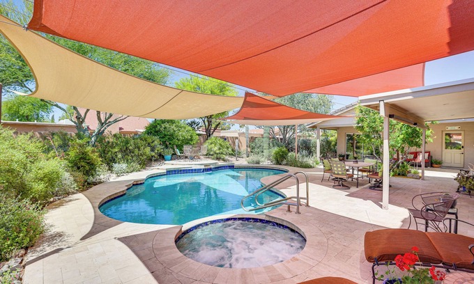 Paradise Valley Village Cabaña | Pool & Patio Access: Sunny Phoenix Casita!