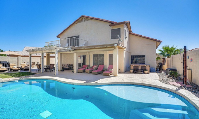 Mountain Vista Ranch Casa | Pool, Patio & Hot Tub: Surprise Home Near Golfing!