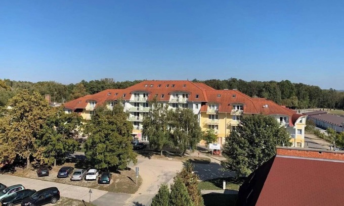 Zalakaros Condominio | Pool&relax Apartman: Pihenés a Medencénél. Közvetlen Gyógy/élményfürdő Mellett