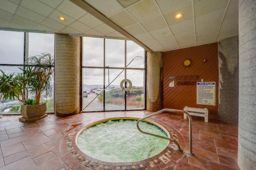 Sugar Mountain Apartamento | Pool, Sauna and Gym Sugar Top Resort Condo with Views