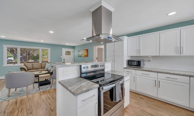 Reno Casa | POOL & SPA in Reno-Tahoe, family friendly- sleeps 10!