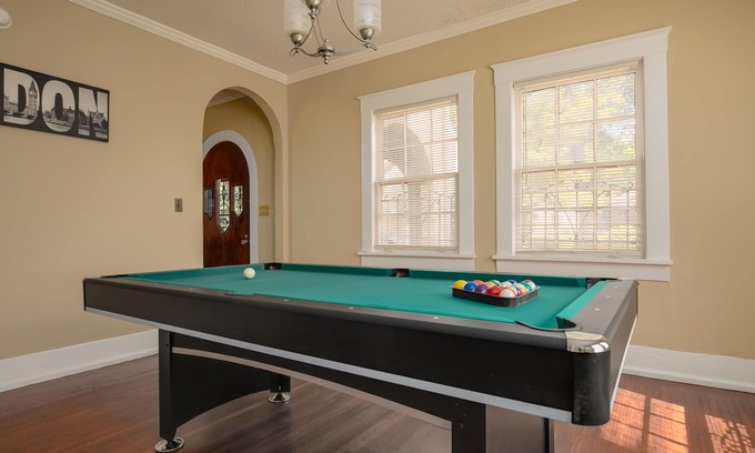 Norwood Casa | Pool Table Fire Pit BBQ Grill Basketball Hoop