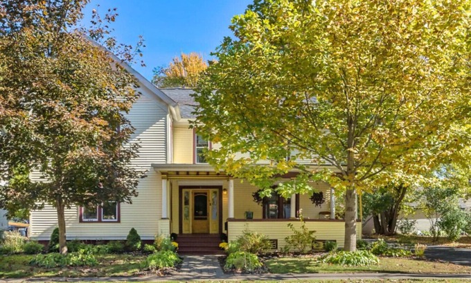 Canton Casa | Pool Table & More Spacious Family Fun