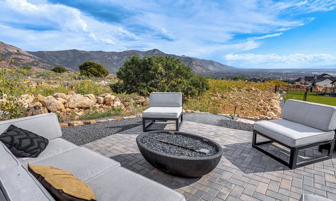 North Ogden Apartamento | Pool Table & Putting Green! Scenic Ogden Escape