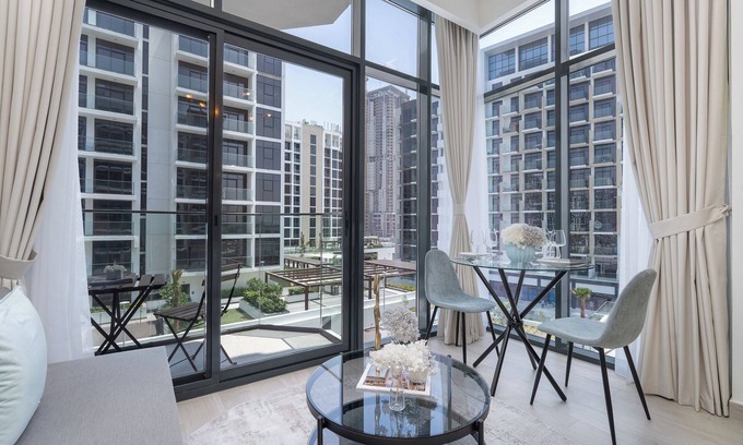 Nad Al Sheba Apartamento | Pool View 2 adults 2 kids Brand New Czec