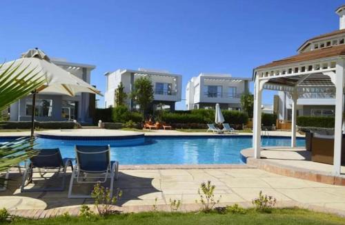 Village Road Villa | Pool view Villa 4Bedroom