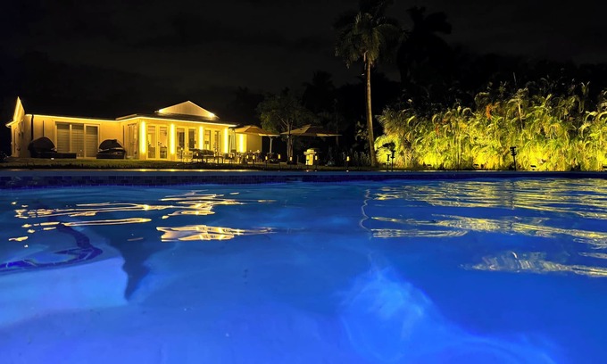 Fort Myers Casa | Pool Villa "Cosentino" on the River in Fort Myers