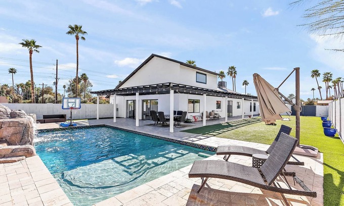 Avant Casa | Pool Water Slide!+Heated Pool~Games~Outdoor Fun!