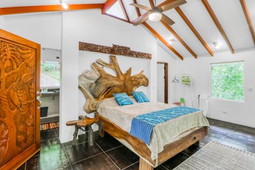 Tres Ríos Hotel | Pools Bungalow at Toucan