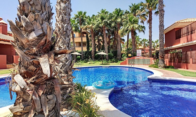 Mar de Cristal Chalet De Esquí | Bungalow junto a la piscina, wifi gratis, terraza, patio, porche.