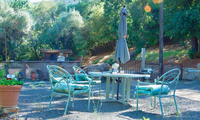 Kelseyville Cabaña | Poolside comfort by the lake. Your ideal cottage Retreat!