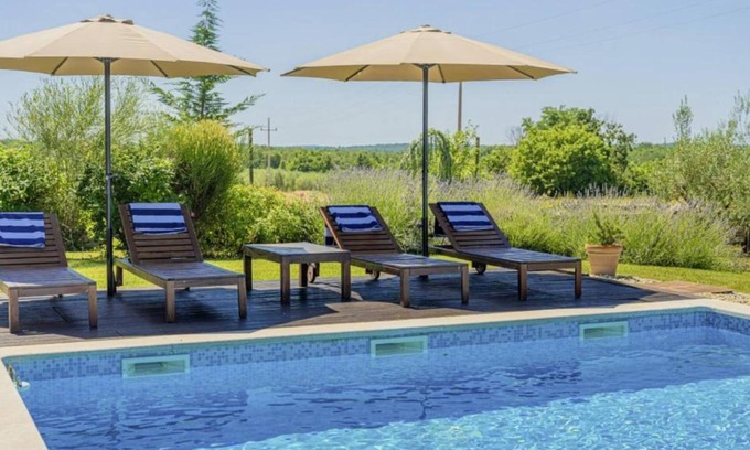 Mofardini Casa | Poolside Grand Retreat Villa