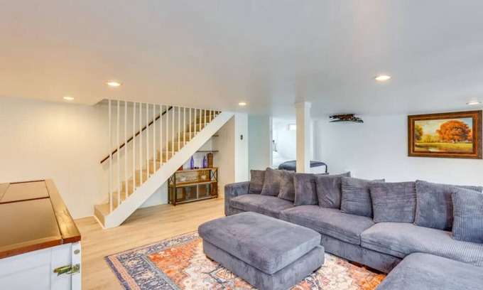Lewisburg Casa | Poolside Oasis close to Bucknell