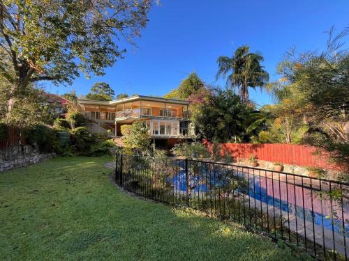 Lindfield Casa | Poolside oasis - Sydney