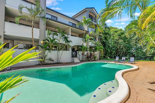 Parramatta Park Apartamento | Poolside on Martyn - Relax by the Resort Pool