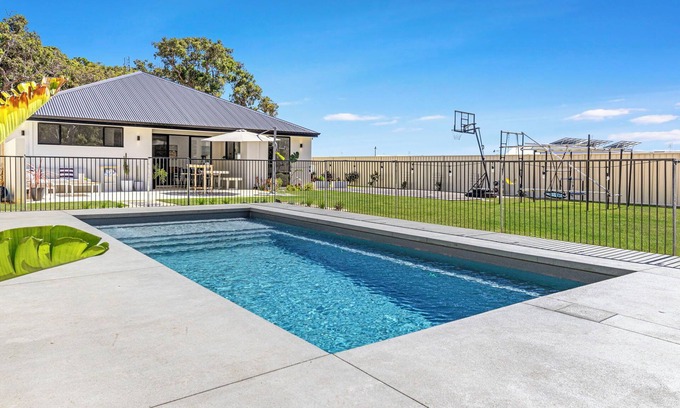 Quedjinup Casa | Poolside Paradise