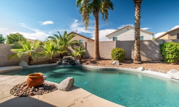 Terramar Casa | Poolside Paradise Terramar Family Safe Retreat Beautiful Northwest Peoria