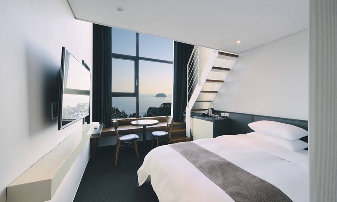 Seogwipo City Hotel | Poong Gyung Hotel