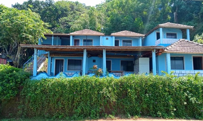 Hireguthi Hotel | Poornima Beach Stay