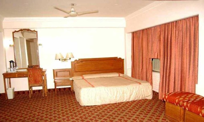 Jammu Hotel | POP 70326 Ehsan Guest House
