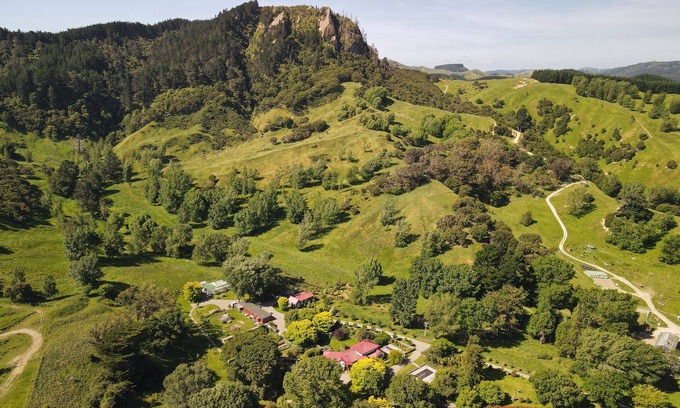 Masterton District Cabaña | Poplar Cottage - warm and private, nature haven