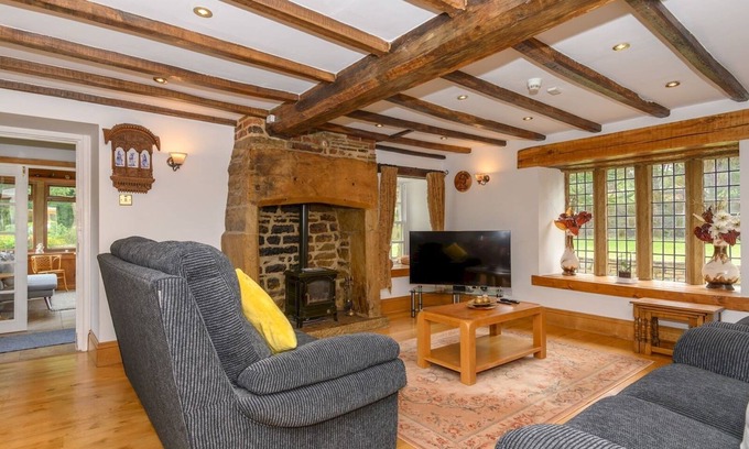 Farsley Casa | Poplar Farm Retreat - Functions and Events Welcome | Pass The Keys