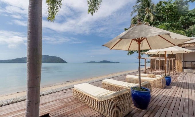 Rawai Complejo | Poppy Beachfront Residence