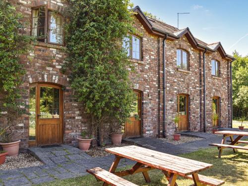 Baglan Casa | Poppy Cottage - Uk40102