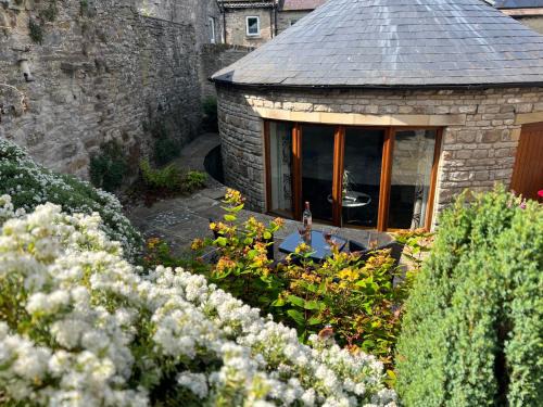 Middleham Casa | Poppy's Footprint