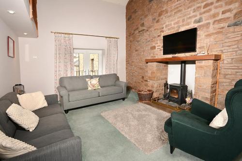 Alston Casa | Poppythorn Cottage at Lovelady Shield with Hot Tub