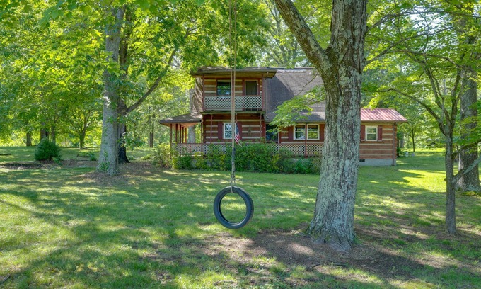 Greene County Cabina | Porch & Fire Pit: Family-Friendly Afton Cabin!
