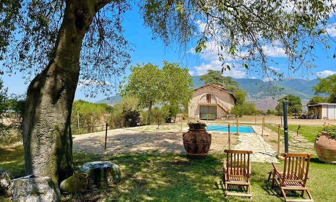 Poreta Otro | PORETA BIOFARM/SPOLETO 5 KMS/SHOPS, BARS ETC 1 KM/WIFI/CHEF AVAILABLE/ROME 1 HR